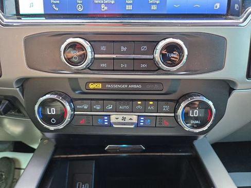 Used 2022 Ford F350 Lariat w/ Lariat Value Package AWD/4WD image 24