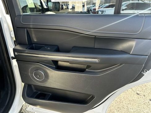 Certified 2022 Ford Expedition XLT image 41