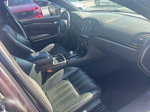 Used 2019 Chrysler 300 S RWD image 22