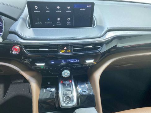 Used 2023 Acura MDX SH-AWD w/ Advance Package image 16