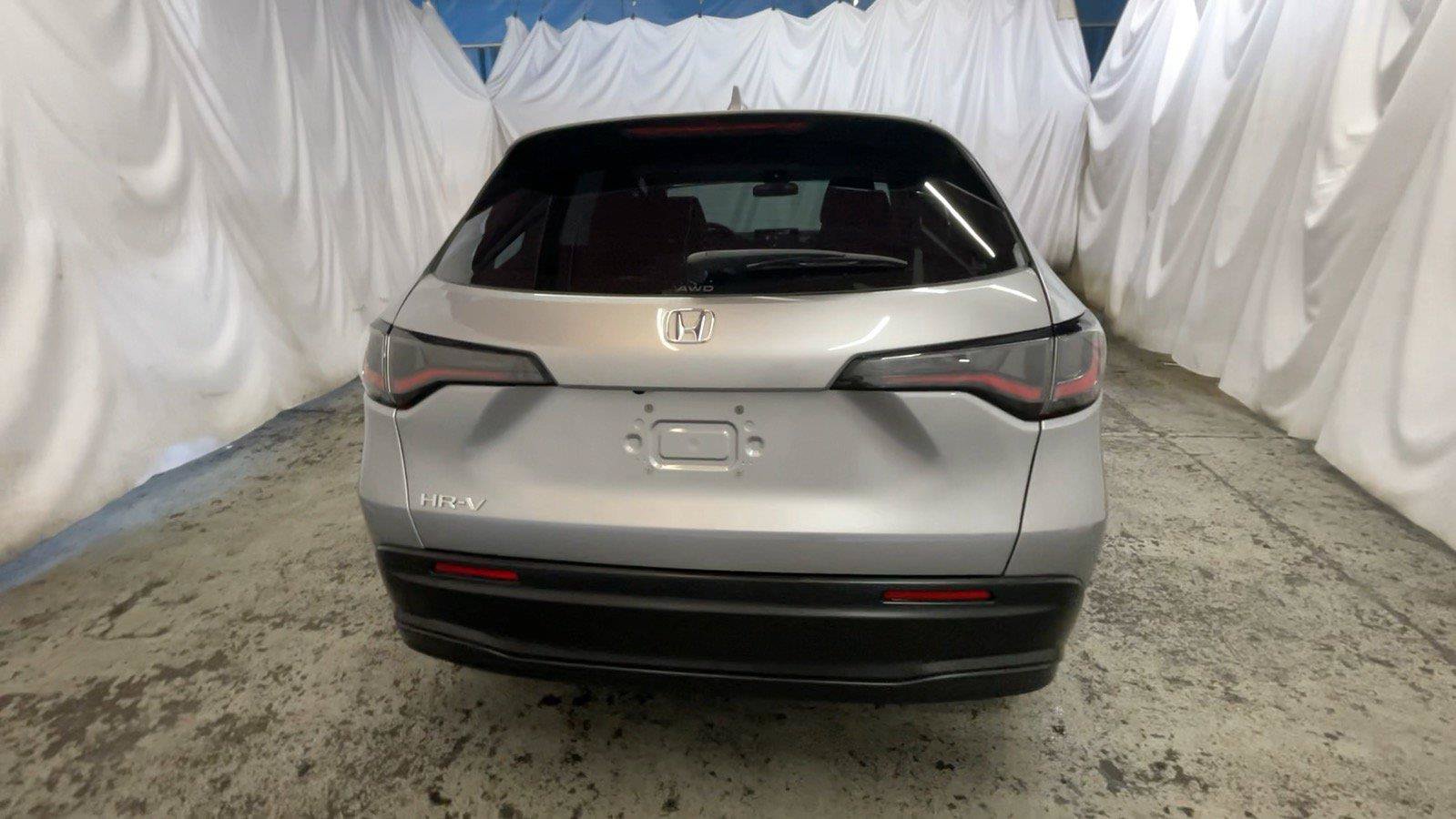 Certified 2024 Honda HR-V LX image 8