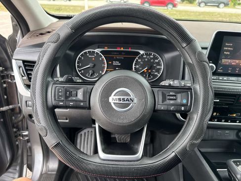 Used 2021 Nissan Rogue SV AWD/4WD image 31