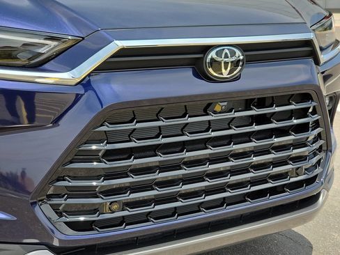 New 2026 Toyota Grand Highlander FWD image 7