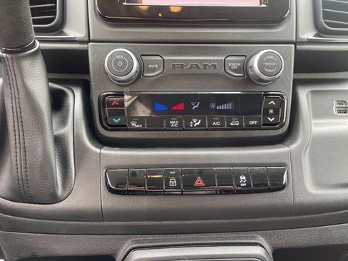 Used 2025 RAM ProMaster 2500 w/ Storage Group image 23