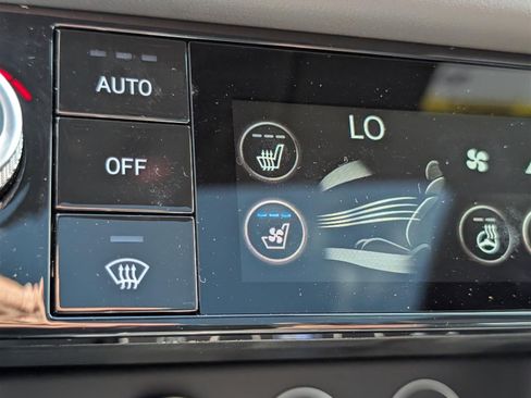Used 2024 Genesis G70 3.3T Advanced AWD/4WD image 28