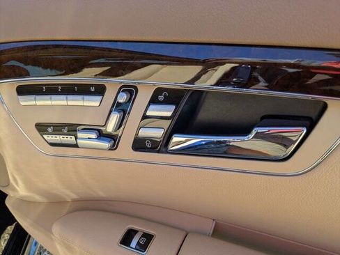 Used 2013 Mercedes-Benz S 550 4MATIC image 39