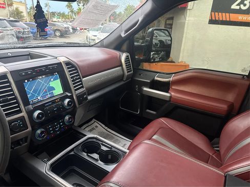 Used 2019 Ford F350 Platinum w/ Platinum Ultimate Package AWD/4WD image 22