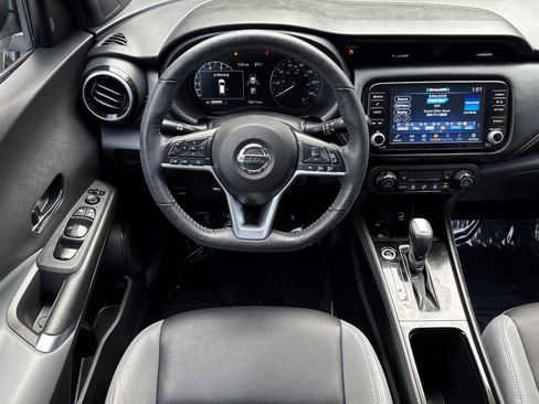Used 2021 Nissan Kicks SR w/ SR Premium Package image 14