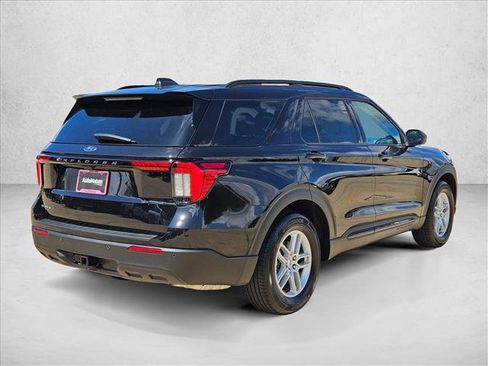 New 2026 Ford Explorer Active RWD image 2