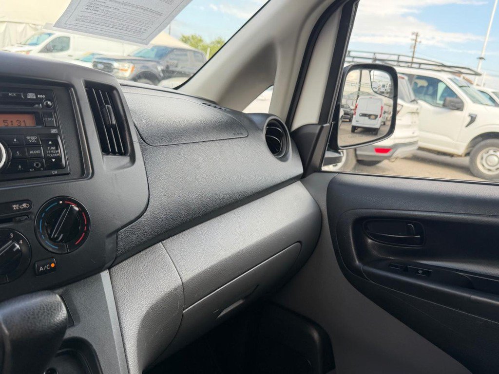 Used 2017 Nissan NV200 S w/ Back Door Glass Package FWD image 33