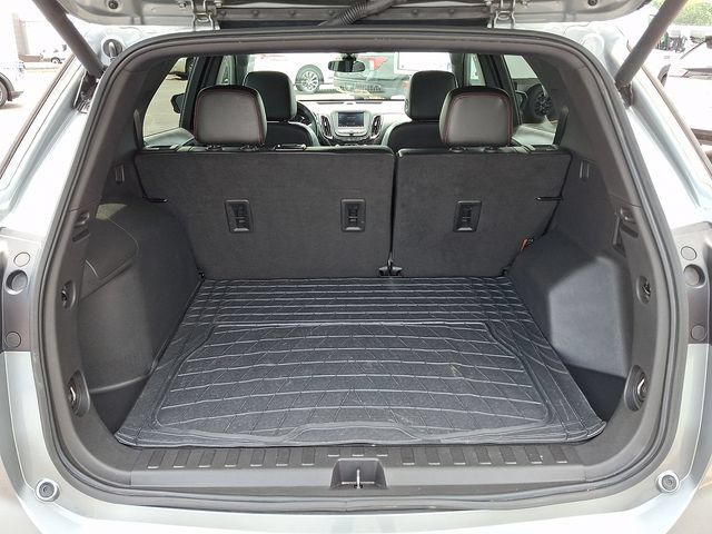 Used 2024 Chevrolet Equinox RS FWD image 24