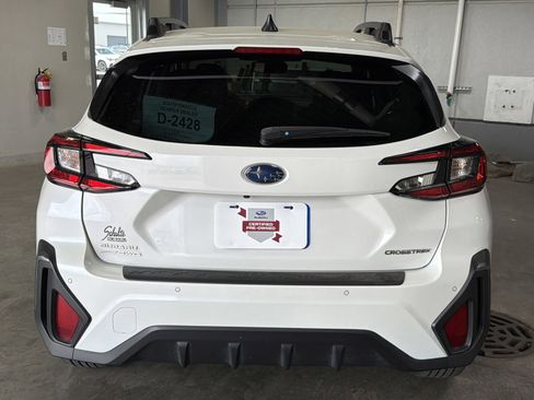 Used 2025 Subaru Crosstrek 2.5i Limited w/ Crosstrek Mirror Package image 6
