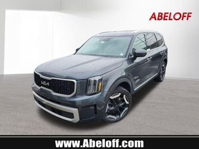 Certified 2024 Kia Telluride EX w/ EX Captain's Chair Package