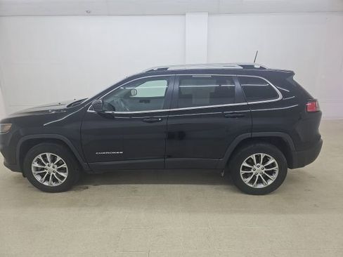 Used 2021 Jeep Cherokee Latitude Lux w/ Comfort/Convenience Group AWD/4WD image 17