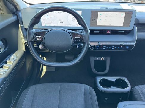 Used 2024 Hyundai Ioniq 5 SE image 22
