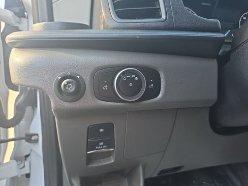 Used 2025 Ford Transit 250 148 High Roof Extended RWD image 19