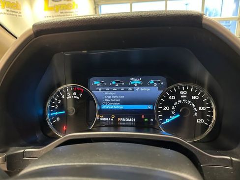 Used 2015 Ford F150 Lariat image 32