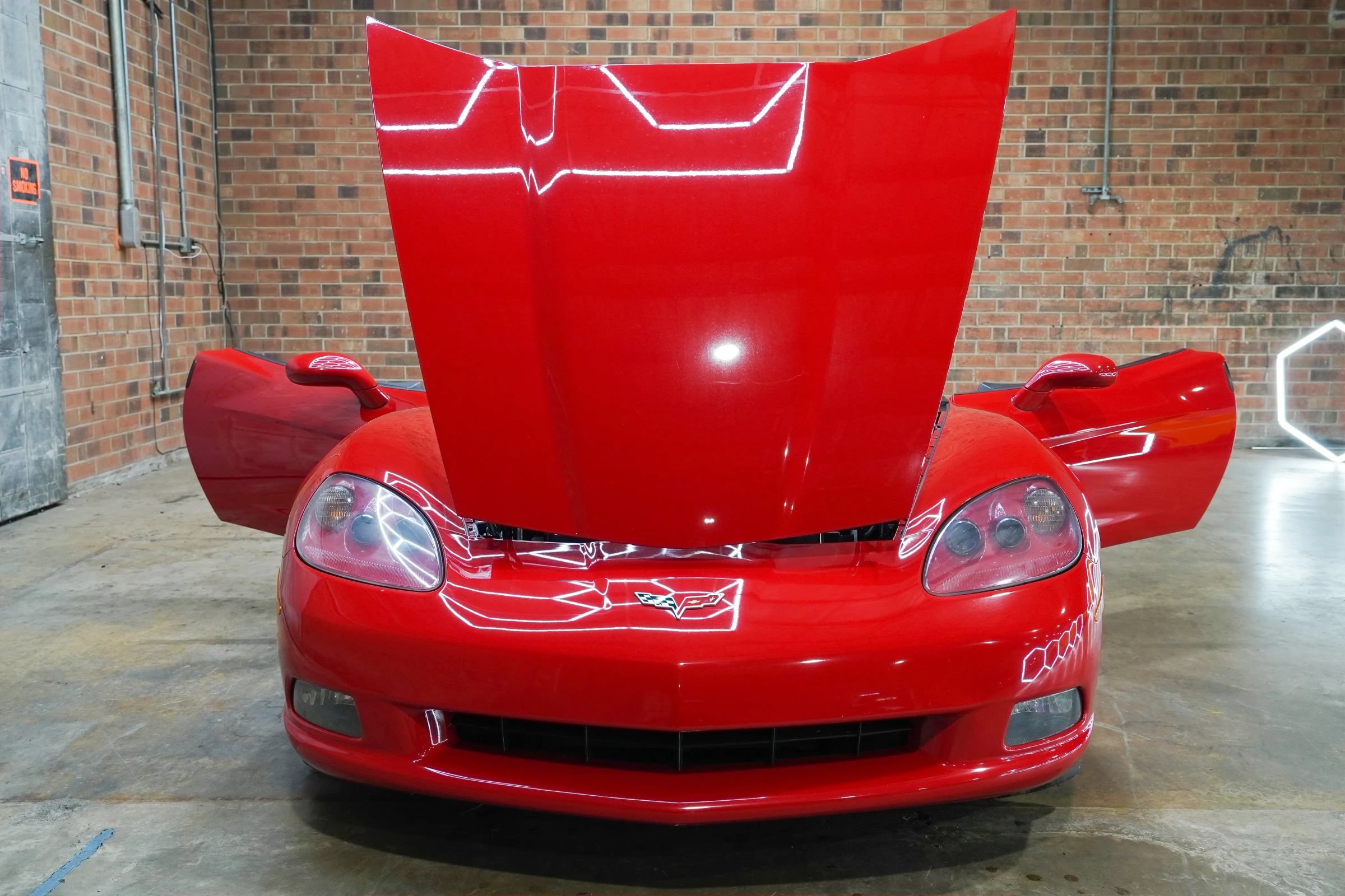 Used 2008 Chevrolet Corvette Convertible w/ Preferred Equipment Group RWD image 22