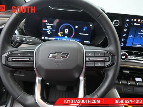 Used 2024 Chevrolet Colorado ZR2 w/ Technology Package AWD/4WD image 20
