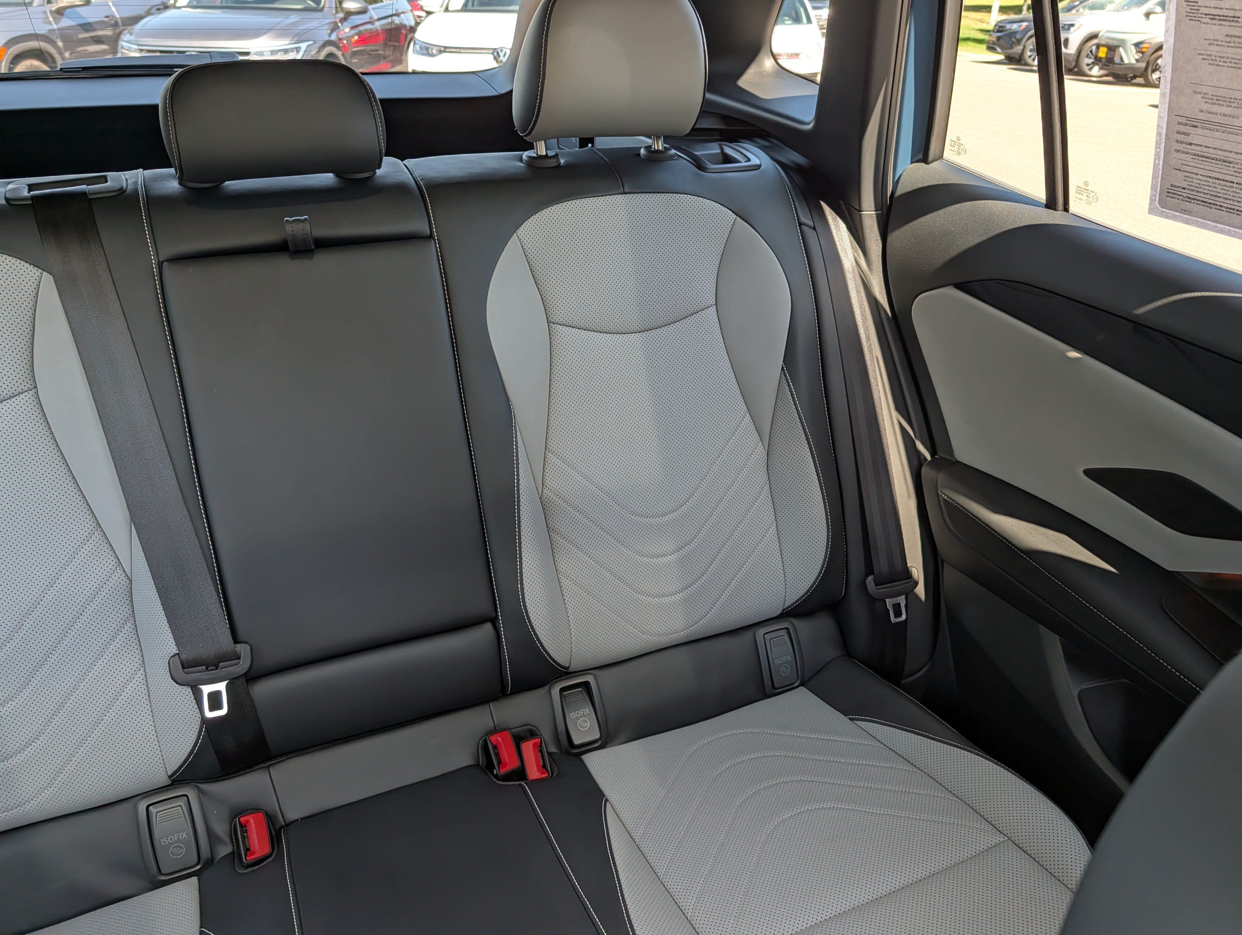 Certified 2026 Volkswagen Tiguan SE R-Line AWD/4WD image 14