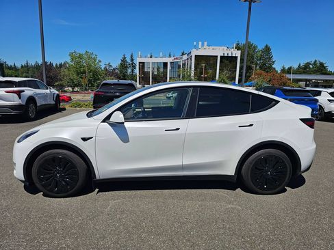Used 2023 Tesla Model Y Long Range AWD/4WD image 8