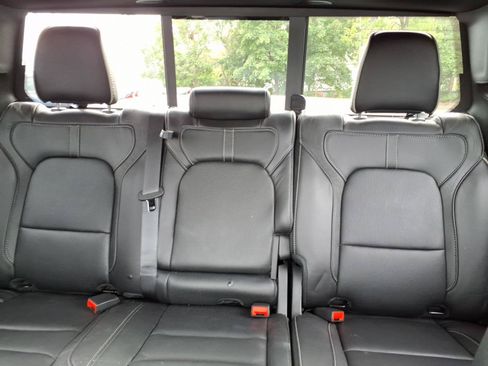 Used 2024 RAM 1500 Limited AWD/4WD image 16