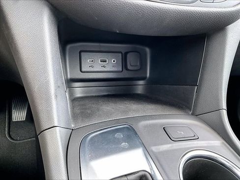 Used 2023 Chevrolet Equinox LT image 27