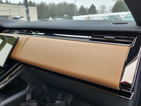 New 2026 Land Rover Range Rover Sport SE image 13