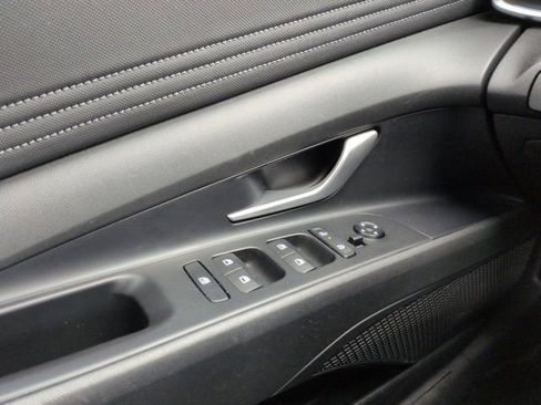 Used 2024 Hyundai Elantra SEL w/ Convenience Package image 27