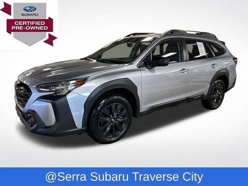 Used 2025 Subaru Outback Onyx Edition image 1