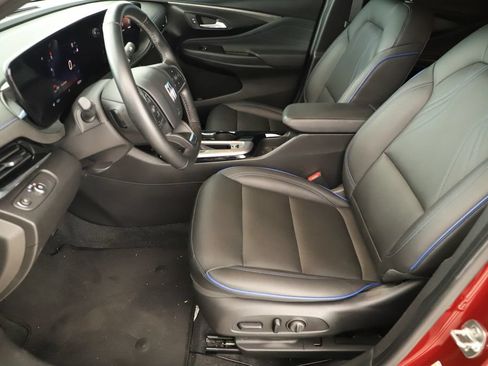 Used 2024 Buick Envista Sport Touring w/ Convenience I Package FWD image 24