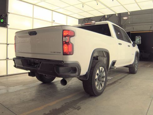 Used 2024 Chevrolet Silverado 2500 Custom w/ Custom Value Package image 7