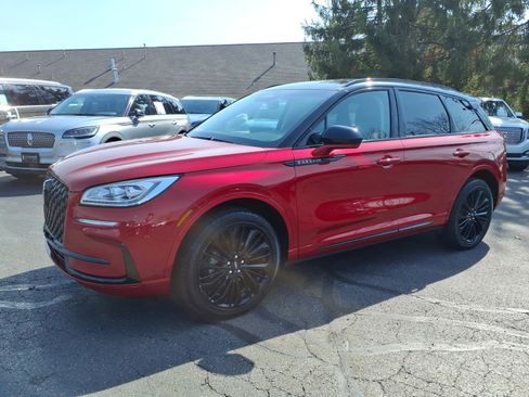 Used 2023 Lincoln Corsair Reserve w/ Jet Appearance Package image 3