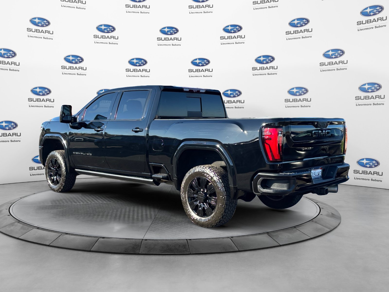 Used 2024 GMC Sierra 2500 Denali Ultimate w/ Max Trailering Package AWD/4WD image 4