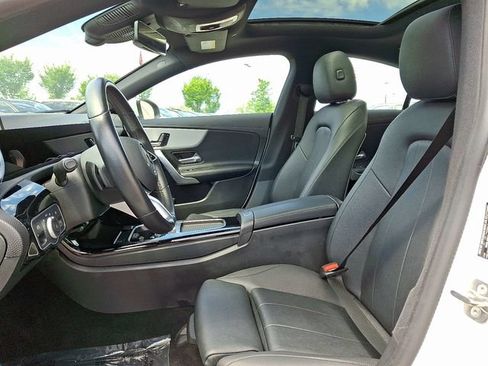 Used 2025 Mercedes-Benz CLA 250 image 13