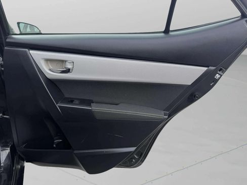 Used 2017 Toyota Corolla LE w/ Carpet Mat Package (TMS) FWD image 19