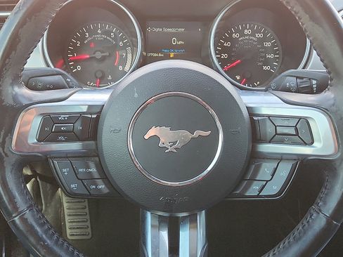 Used 2022 Ford Mustang Premium image 19