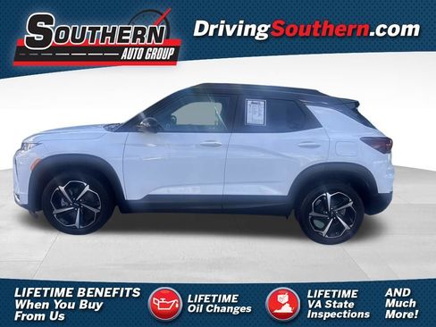 Used 2021 Chevrolet TrailBlazer RS w/ Convenience Package FWD image 1