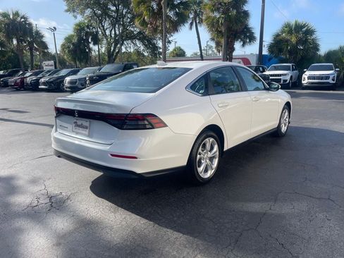 Used 2025 Honda Accord LX image 5
