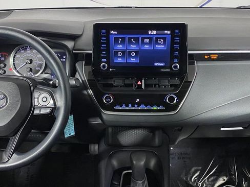 Certified 2022 Toyota Corolla LE FWD image 13