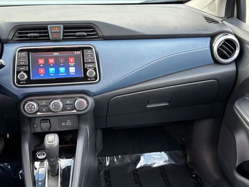 Used 2025 Nissan Versa SV FWD image 33