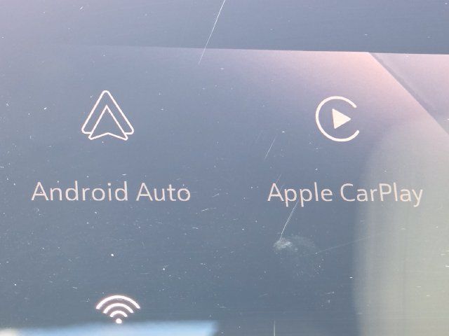 Used 2024 Buick Encore GX Avenir w/ Avenir Convenience Package FWD image 3