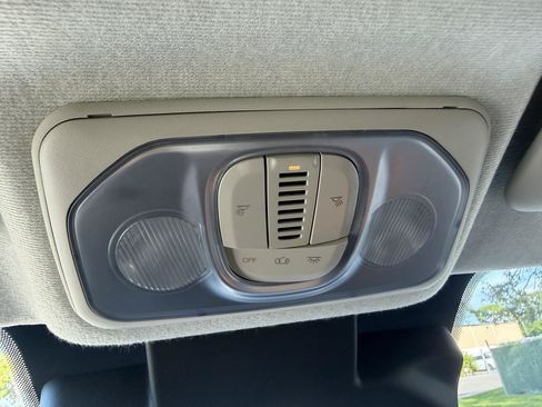 Used 2026 RAM ProMaster 2500 w/ Convenience Group FWD image 24