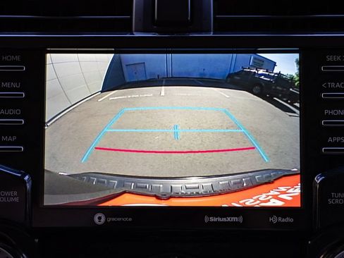 Used 2020 Toyota 4Runner TRD Off-Road Premium w/ Moonroof Package AWD/4WD image 17