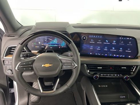 New 2026 Chevrolet Suburban High Country image 16