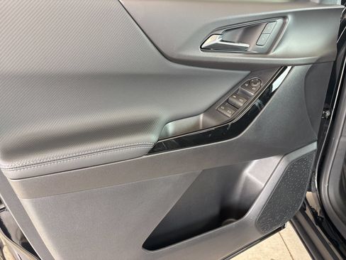 New 2026 Chevrolet Equinox LT FWD image 10