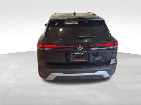 New 2025 Volkswagen Tiguan S image 4