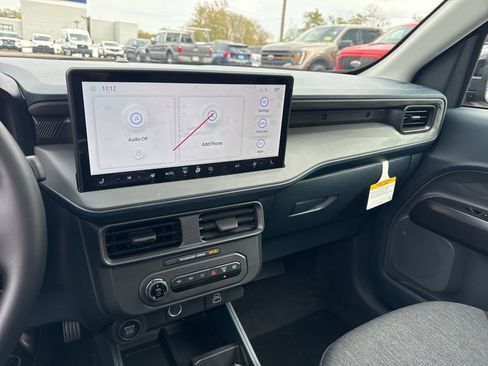 New 2025 Ford Maverick XLT w/ XLT Luxury Package image 19