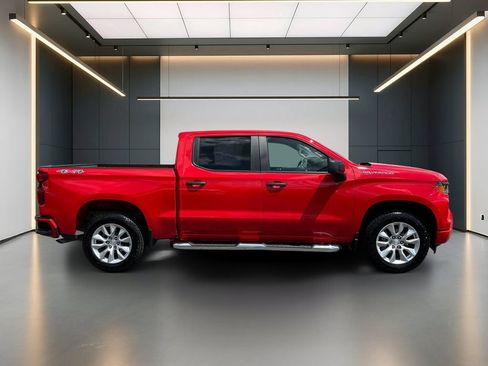 Used 2023 Chevrolet Silverado 1500 Custom AWD/4WD image 7
