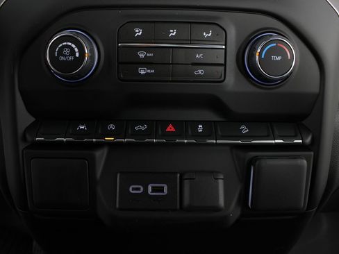 New 2026 Chevrolet Silverado 1500 Custom Trail Boss w/ Dark Appearance Package AWD/4WD image 7